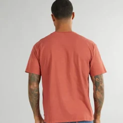 Best Levi's Herre Rød Tab Vintage T Shirt Garment Farvet Rød Maling