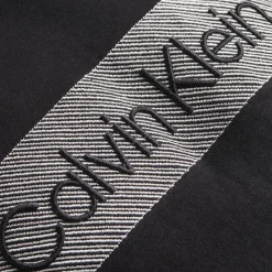 Online Calvin Klein Herre T-shirt med tekstur broderi CK Sort